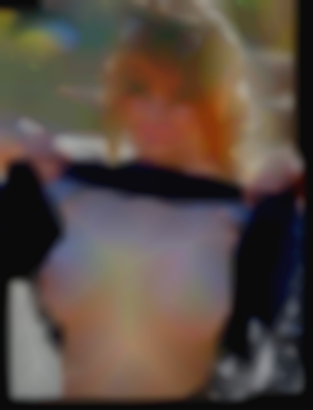 Horny women Elkhart